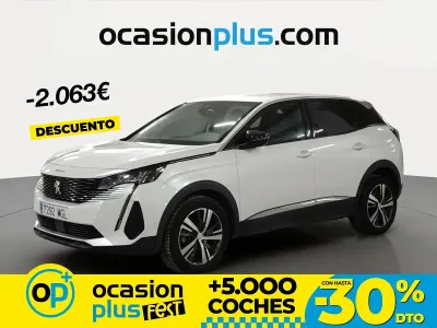 Usado Peugeot 3008 Allure 130 CV (95 kW) 2023 Blanco SUV