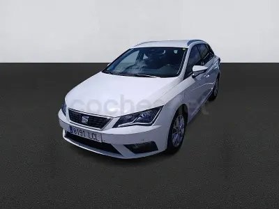 Usado Seat Leon Style 115 CV (84 kW) 2019 Blanco Familiar