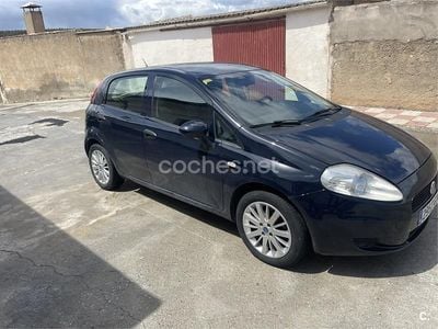 Usado Fiat Punto Evo Dynamic 75 CV (55 kW) 2010 Azul Utilitario