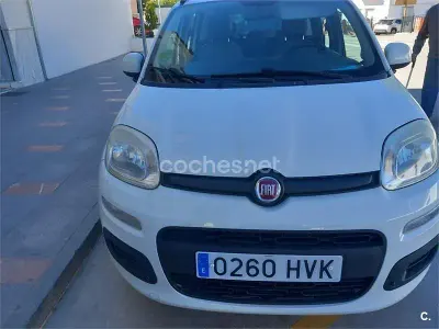 Usado Fiat Panda Lounge 69 CV (50 kW) 2014 Blanco Utilitario