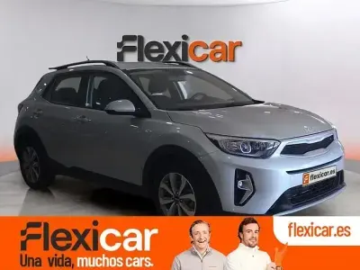 Usado Kia Stonic 100 CV (73 kW) 2023 Blanco SUV
