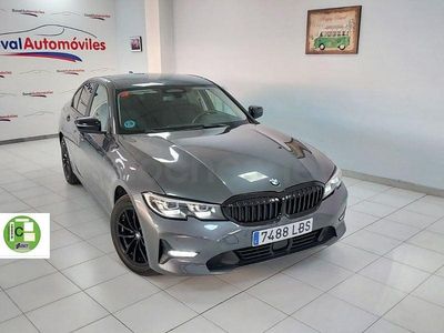 Usado BMW 320 Comfort Edition 184 CV (135 kW) 2019 Gris / plata Berlina