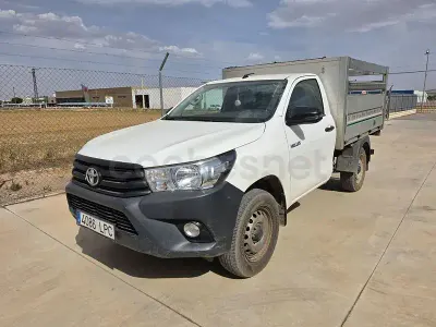 Usado Toyota HiLux 150 CV (110 kW) 2021 Blanco Pickup/Camioneta