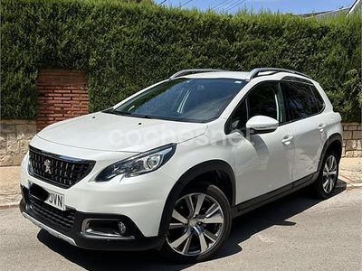 Usado Peugeot 2008 Allure 120 CV (88 kW) 2016 Blanco SUV