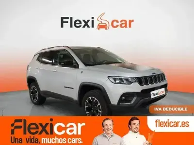 Usado Jeep Compass Trailhawk 240 CV (176 kW) 2022 Gris SUV
