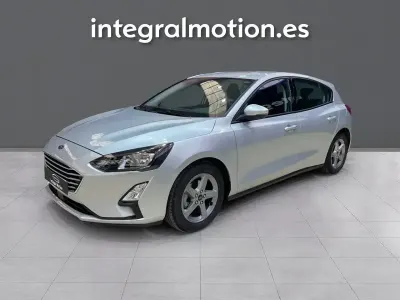 Usado Ford Focus Trend 125 CV (91 kW) 2019 Gris