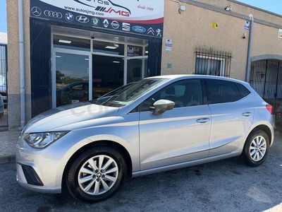 Usado Seat Ibiza XCELLENCE 110 CV (80 kW) 2021 Gris / plata Utilitario
