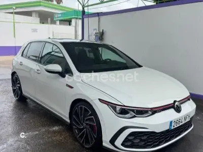 Usado VW Golf VII GTI 245 CV (180 kW) 2021 Blanco Utilitario