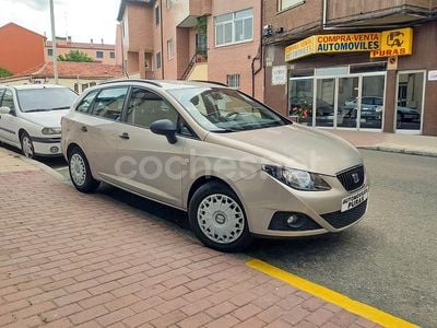 Usado Seat Ibiza ST Reference 90 CV (66 kW) 2012 Beige Familiar