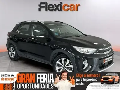 Usado Kia Stonic 120 HP (88 kW) 2021 Preto SUV