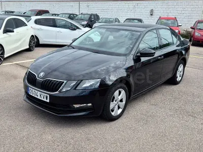 Käytetty Skoda Octavia Ambition 150 HP (110 kW) 2018 Musta Sedan