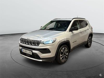 Usado Jeep Compass Limited 130 CV (95 kW) 2022 Gris / plata SUV