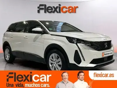 Usado Peugeot 5008 Allure 130 CV (95 kW) 2021 Blanco SUV