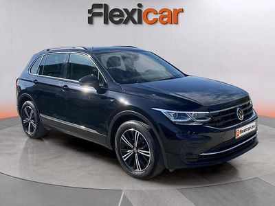 Usado VW Tiguan Life 150 CV (110 kW) 2021 Negro SUV