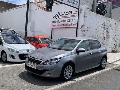 Usado Peugeot 308 Style 110 CV (80 kW) 2015 Gris / plata Berlina