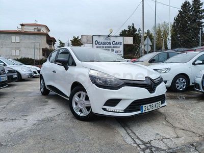Usado Renault Clio IV LIMITED 75 CV (55 kW) 2017 Blanco Berlina