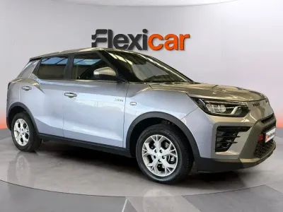 Usado SsangYong Tivoli 163 CV (119 kW) 2024 Gris SUV