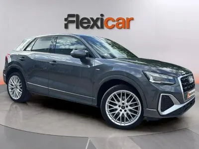 Usado Audi Q2 S-Line 150 CV (110 kW) 2024 Gris SUV