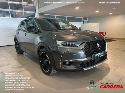 Usado DS Automobiles DS7 Crossback Grand Chic 225 CV (165 kW) 2021 Gris / plata SUV
