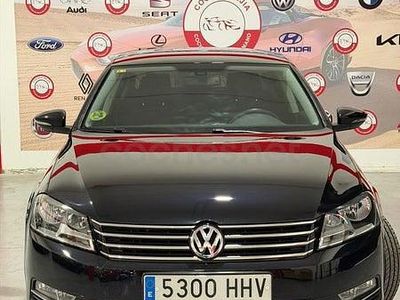 Usado VW Passat Highline 140 CV (102 kW) 2012 Negro Berlina