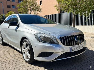 Gris / plata Usado 2014 Mercedes A180 Style Berlina | 12.900 € (Buen precio)