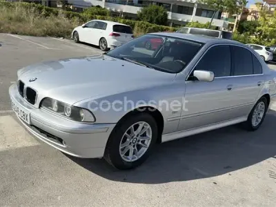 Usado BMW 530 231 CV (169 kW) 2002 Gris / plata Berlina