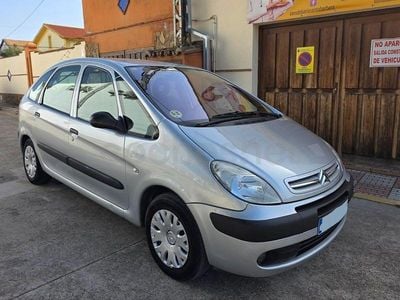 Usado Citroën Xsara Picasso Exclusive 90 CV (66 kW) 2006 Gris / plata Monovolumen