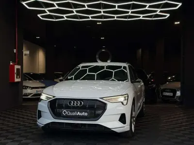 Usado Audi e-tron 300 kW (408 CV) 2020 Blanco SUV