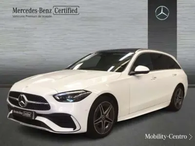 Usado Mercedes C300e 313 CV (230 kW) 2023 Blanco Familiar