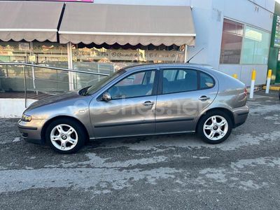 Beige Usado 2002 Seat Leon Sport Berlina | 2800 € (Precio justo)