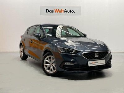 Usado Seat Leon Style 116 CV (85 kW) 2025 Gris / plata Berlina