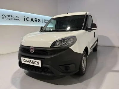Usado Fiat Doblò 95 CV (69 kW) 2019 Blanco Monovolumen