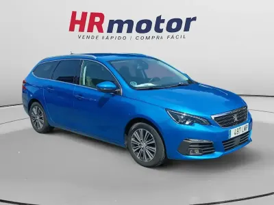 Usado Peugeot 308 Allure 130 CV (95 kW) 2021 Azul Familiar