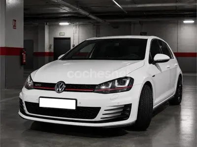 Usado VW Golf VII GTI 220 CV (161 kW) 2014 Blanco Berlina