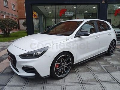 Begagnad Hyundai i30 N Performance 275 HK (202 kW) 2017 Vit Sedan