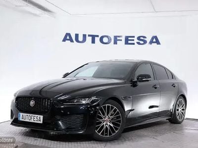 Negro Usado 2021 Jaguar XE R-Dynamic Berlina | 22.990 €