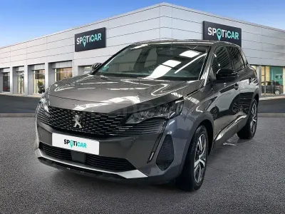 Usado Peugeot 3008 Allure 130 CV (95 kW) 2021 Gris / plata SUV