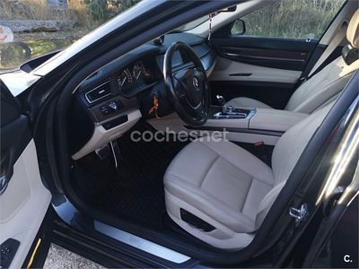 BMW 730