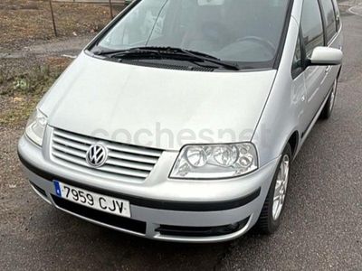 Usado VW Sharan Comfortline 115 CV (84 kW) 2004 Gris / plata Monovolumen