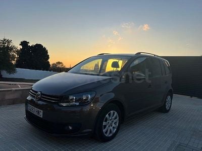 Usado VW Touran Advance 105 CV (77 kW) 2014 Beige Monovolumen