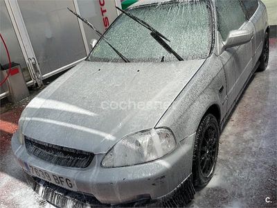 Usado Honda Civic S 90 CV (66 kW) 2001 Gris / plata Berlina