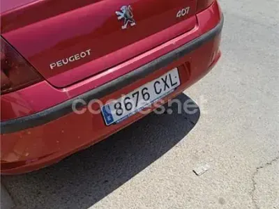 Usado Peugeot 407 110 CV (80 kW) 2004 Rojo Berlina