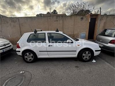 Usado VW Golf III Conceptline 100 CV (73 kW) 1998 Blanco Berlina