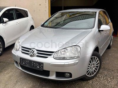 Usado VW Golf VI 102 CV (75 kW) 2008 Gris / plata Utilitario