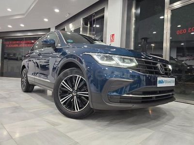 Usado VW Tiguan Life 150 CV (110 kW) 2021 Azul SUV