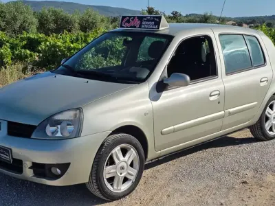 Usado Renault Clio Campus 75 CV (55 kW) 2008 Gris Utilitario