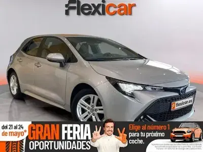 Usado Toyota Corolla Active 122 CV (89 kW) 2022 Gris Berlina