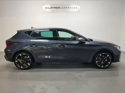 Begagnad Cupra Leon 150 HK (110 kW) 2024 Grå Halvkombi