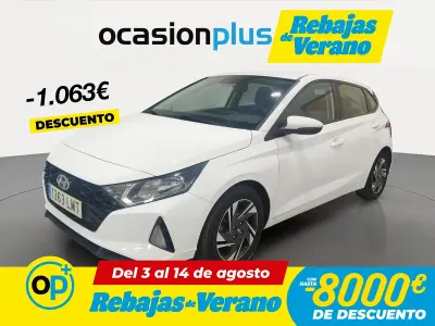 Usado Hyundai i20 100 CV (73 kW) 2021 Blanco Utilitario