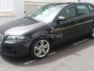 Usado Audi A3 Ambition 140 CV (102 kW) 2005 Negro Utilitario